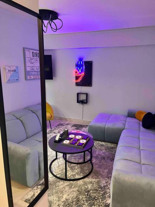 아테네 Fresh Spicy 1Bd Amusement Arcade 아파트 외부 사진